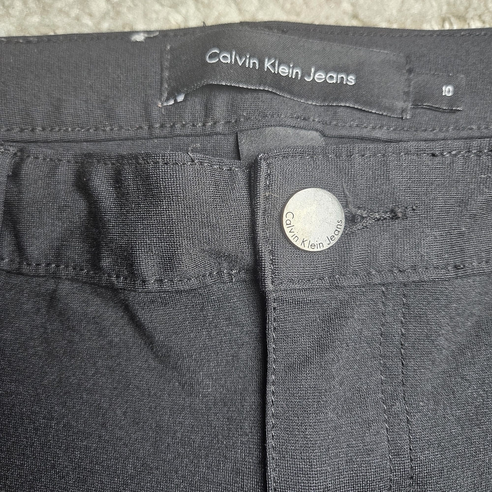 Calvin Klein Jeans Black Denim with Branded Metal Button - Picture 3 of 9
